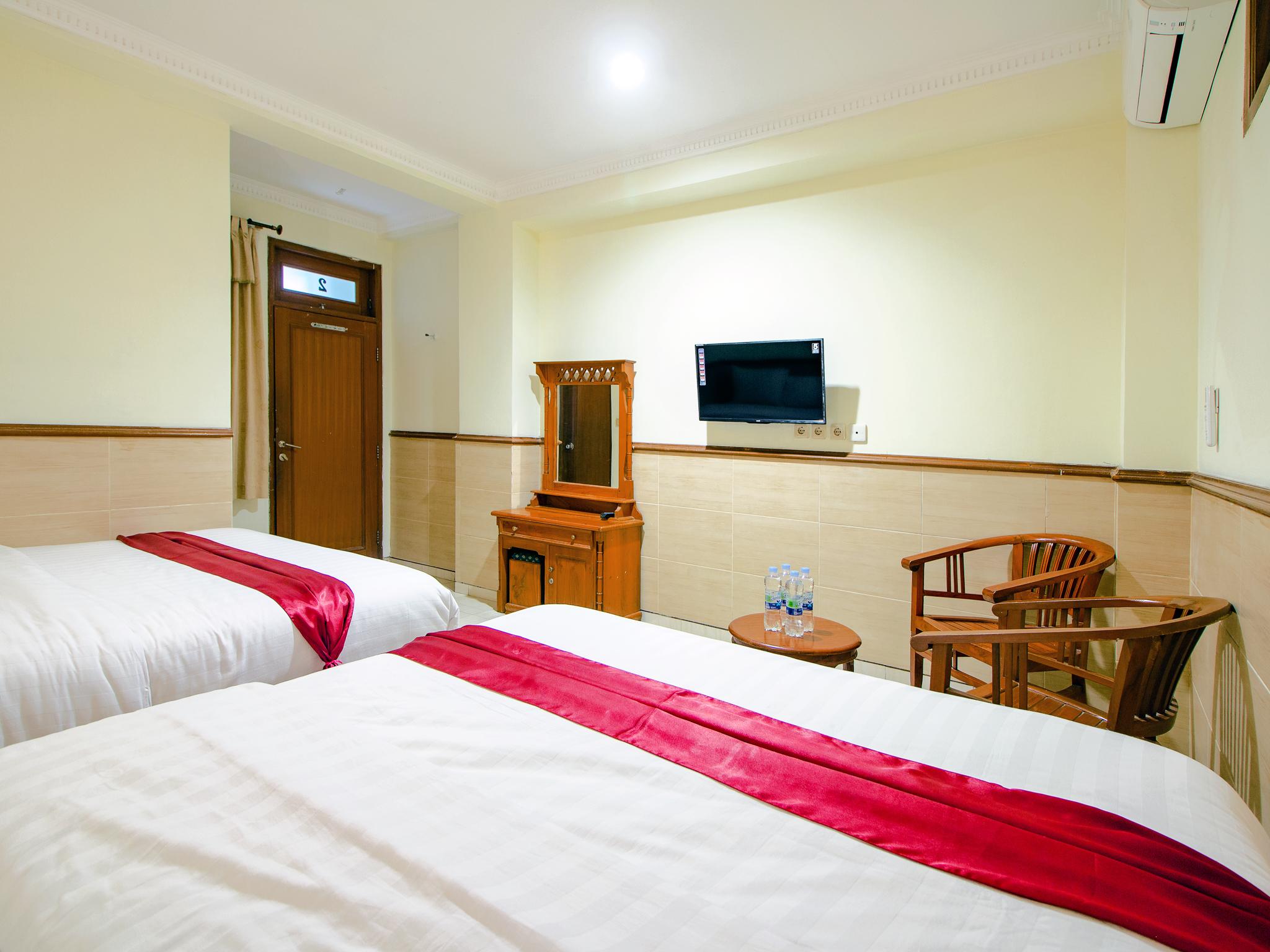 Oyo 1683 Hotel Musafira Syariah Yogyakarta Exterior photo
