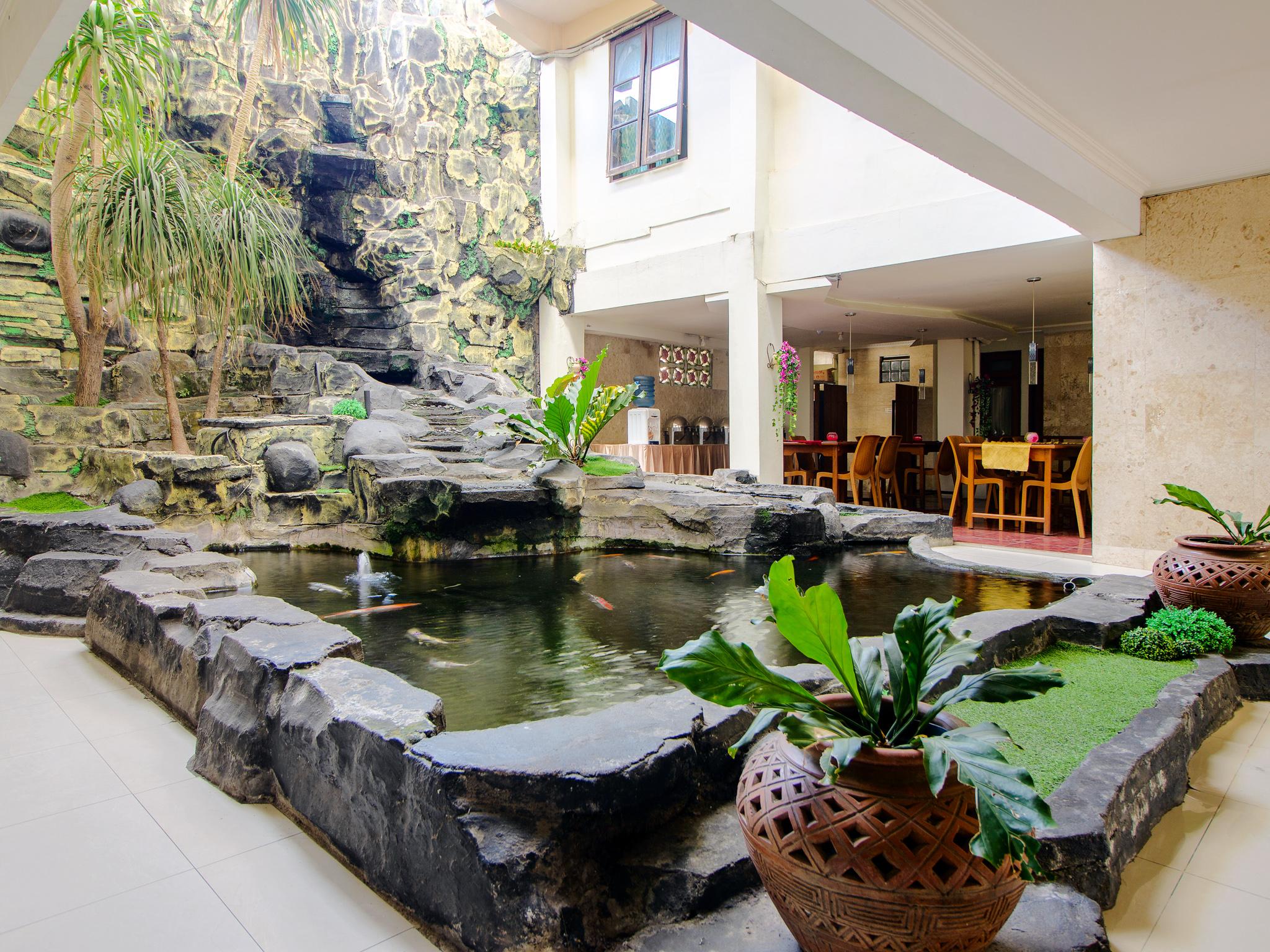 Oyo 1683 Hotel Musafira Syariah Yogyakarta Exterior photo