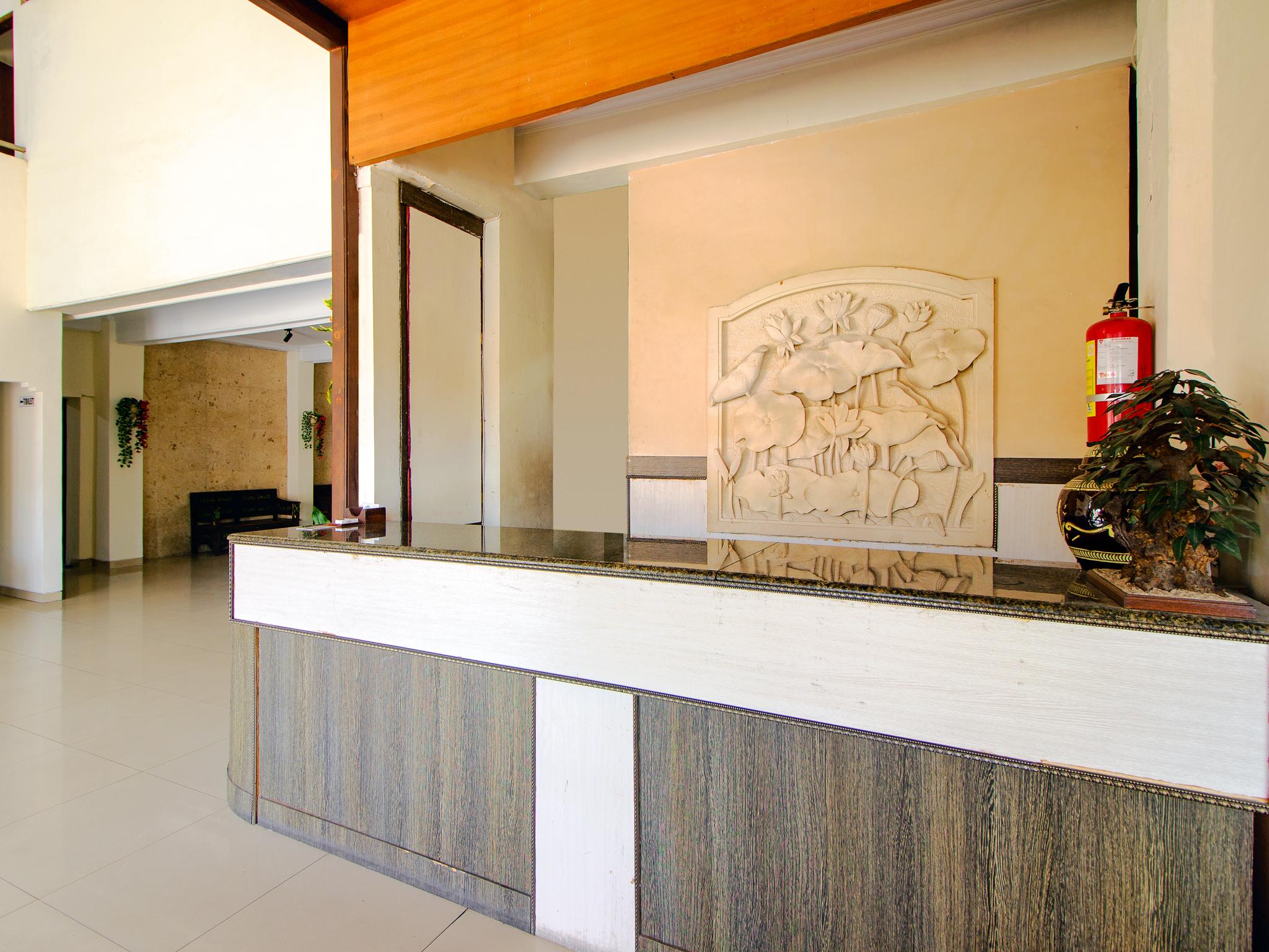 Oyo 1683 Hotel Musafira Syariah Yogyakarta Exterior photo