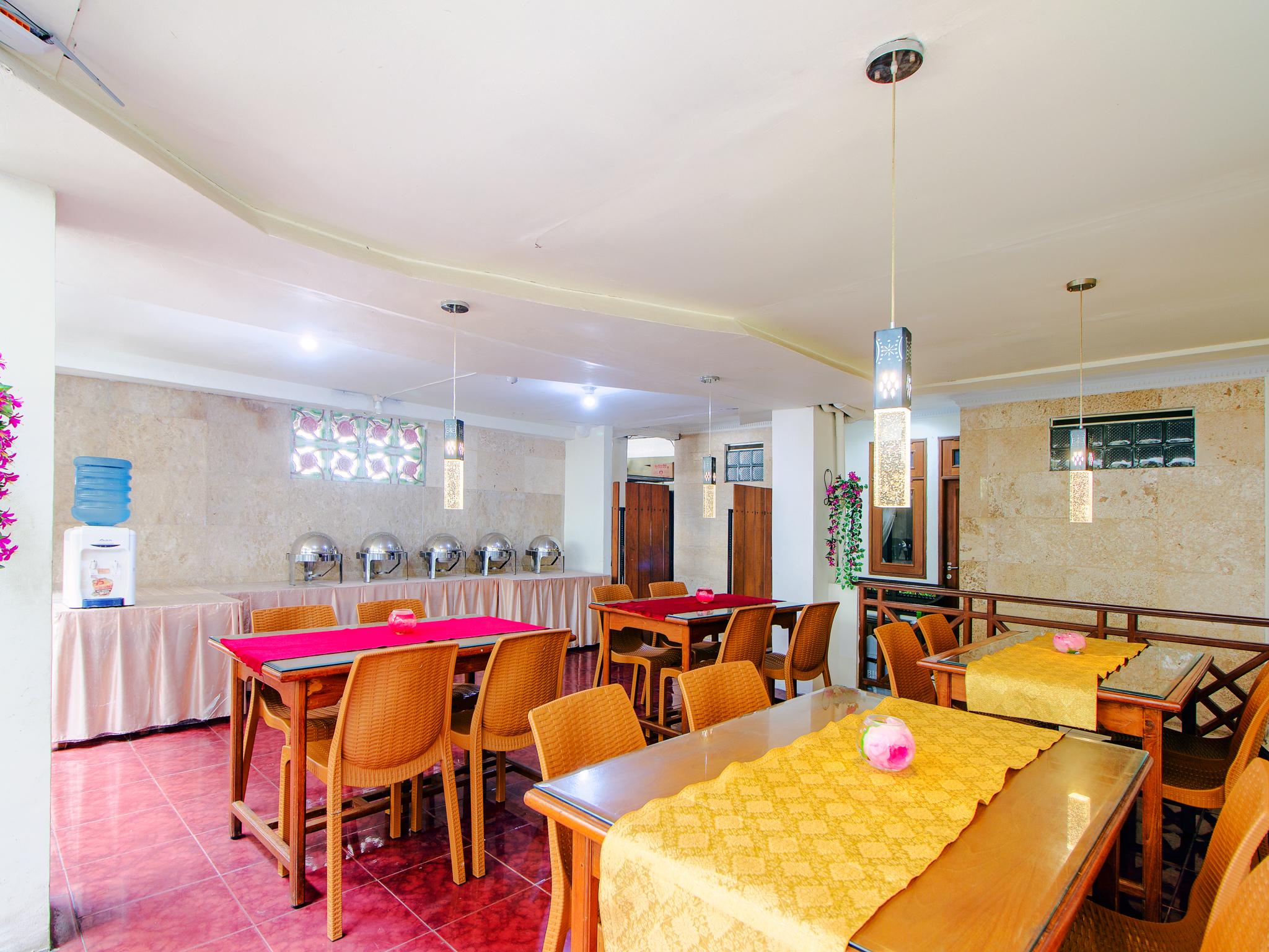 Oyo 1683 Hotel Musafira Syariah Yogyakarta Exterior photo